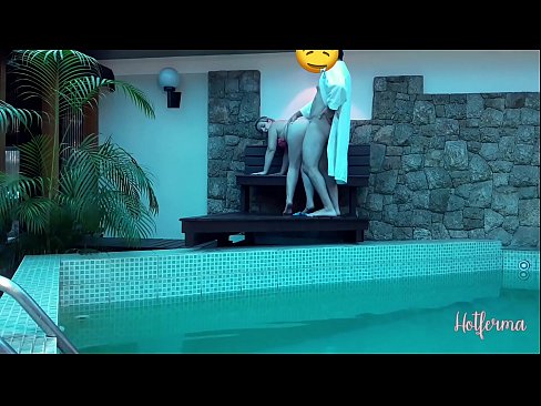❤️ Šef poziva sobaricu na bazen, ali nije mogao odoljeti vrućini Porno video u pornografiji bs.hentaiser.ru