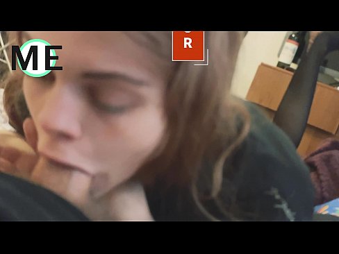 ❤️ Grleni kurac, poderane najlonke i poderane štikle lijepo je upoznati Porno video u pornografiji bs.hentaiser.ru